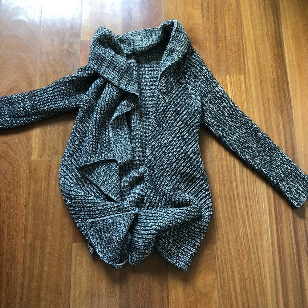 Brandy Melville Sweater